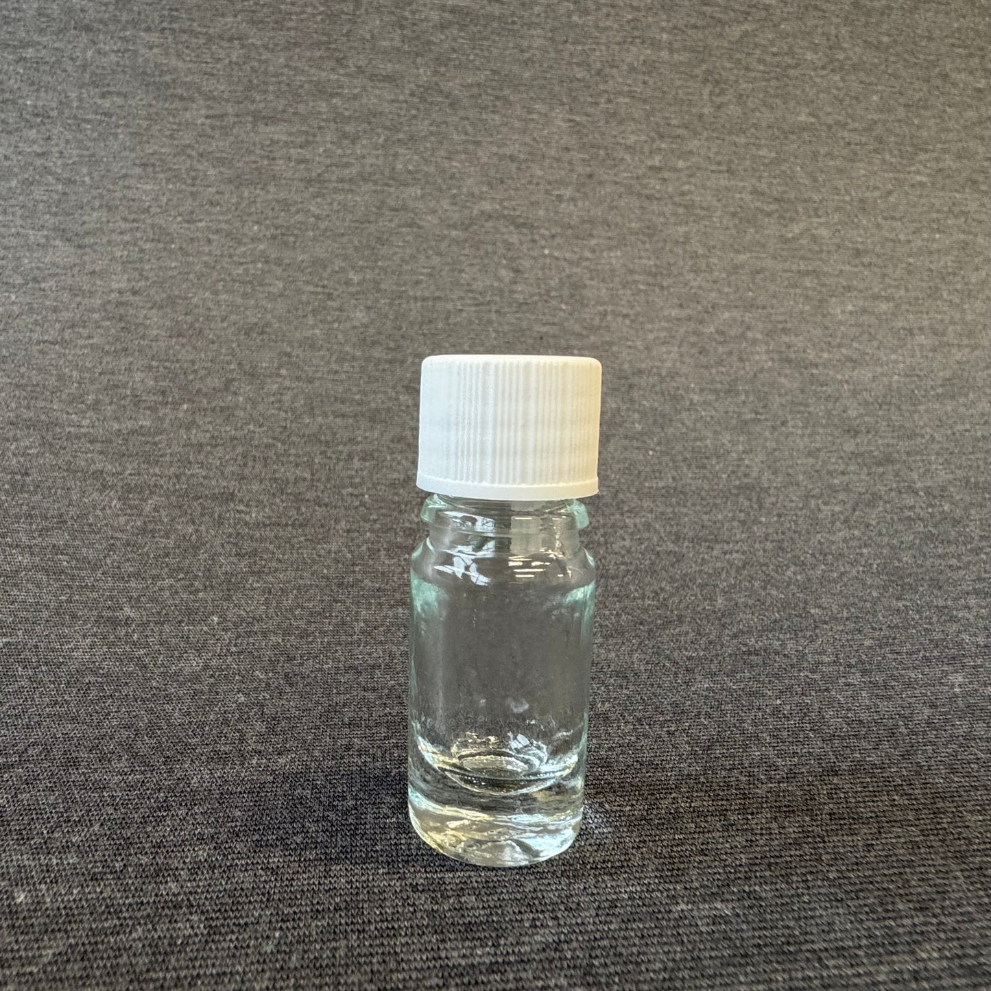 Glass bottles with special dropper caps