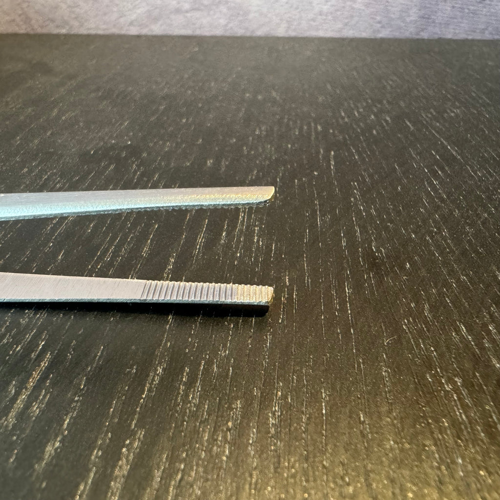 Pinces et pinces pour « travailler propre »