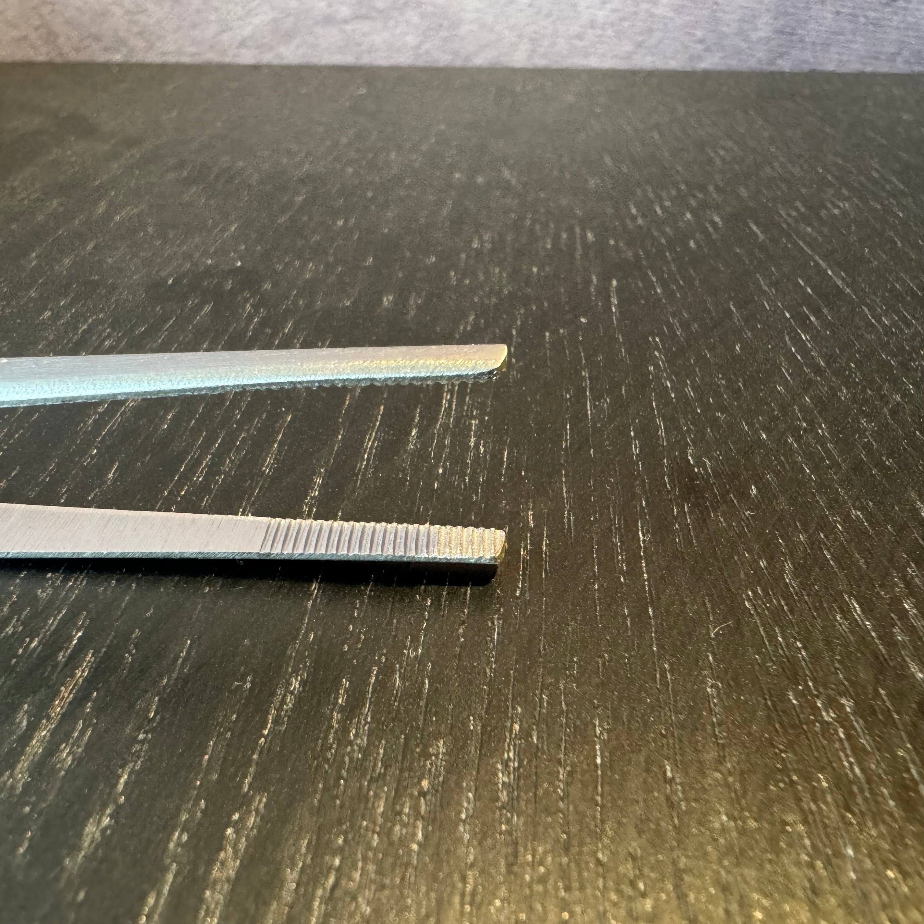 Pinces et pinces pour « travailler propre »