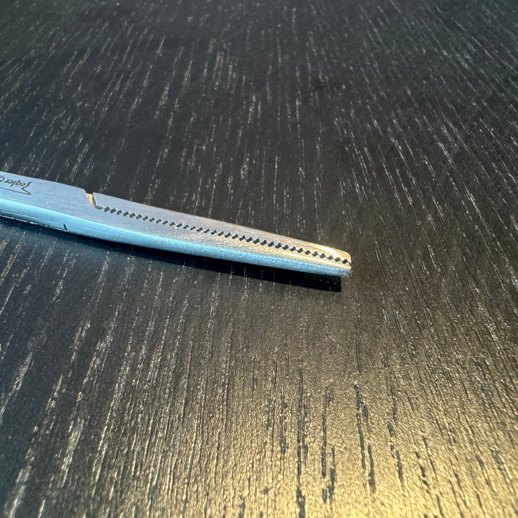 Pinces et pinces pour « travailler propre »