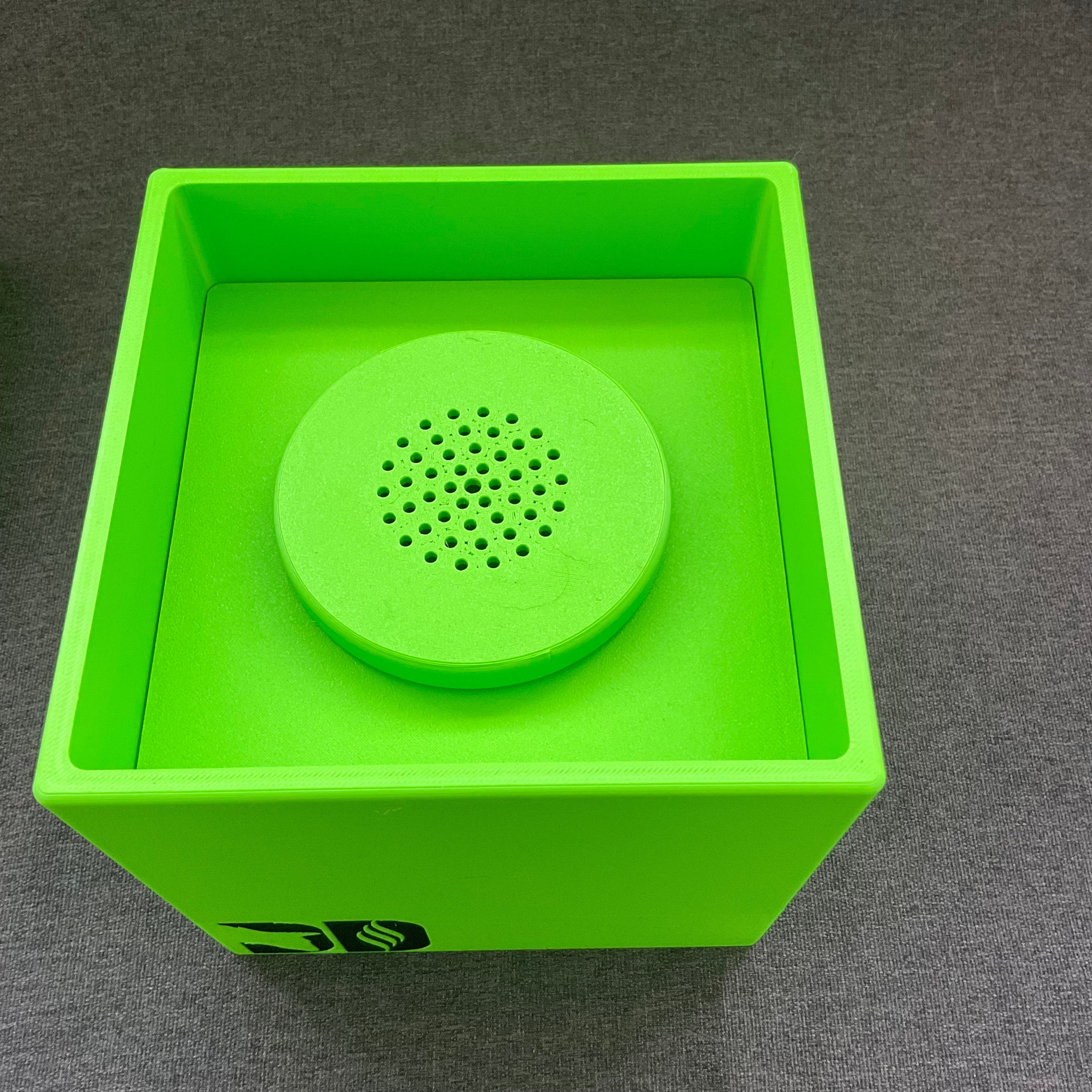 Detection Dynamics Fox Box (From the USA)